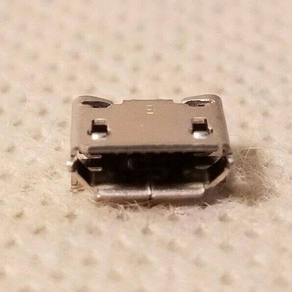 Nuevo puerto de carga micro USB Blackberry OEM 8520 8530 9100 9105 9300 9330 9700 9780 Foto 3 de 4