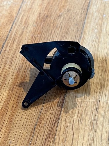 Dual CS 508 Turntable Replacement Part - Pitch Adjustment Knob - Picture 3 of 3