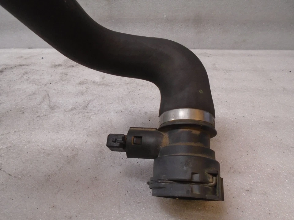 Manguera de refrigerante de radiador inferior BMW 325Ci E46 2001-2006 OEM DK712249 Foto 4 de 4