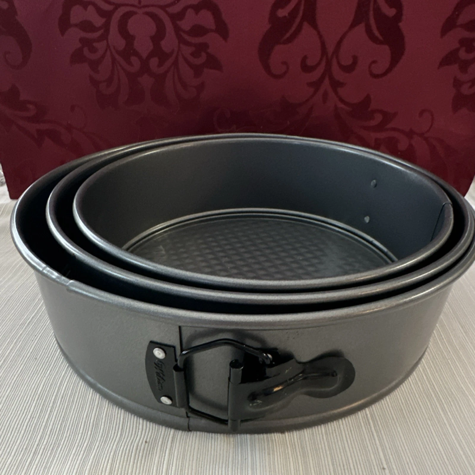 Wilton Non-Stick Springform Cake Pan Set Gray Steel 3 Pieces