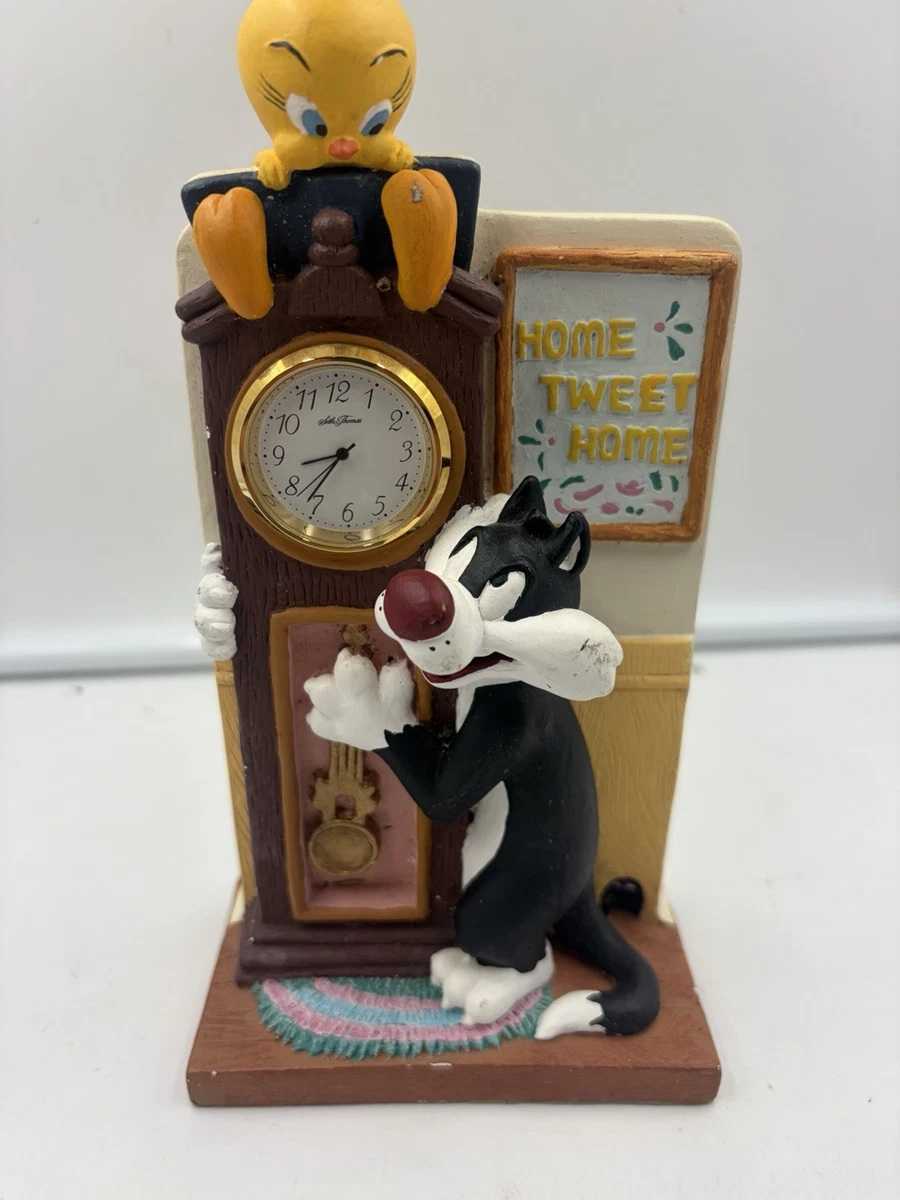 Tweety Sylvester Clock In Collectible Looney Tunes Items for sale