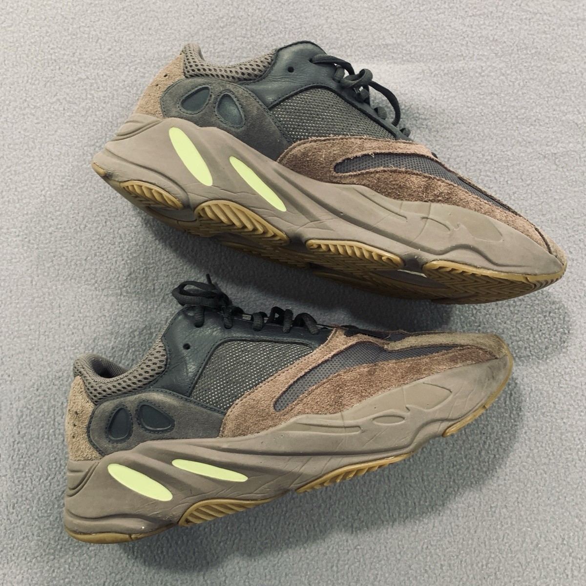 Adidas Yeezy Boost 700 V1 Shoes Men's Size 13 Mauve Sneakers