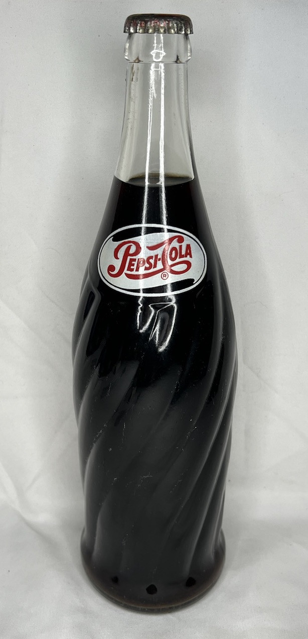 1950s PEPSI COLA 20oz Filled & Sealed DES PAT 178, 197 Swirl