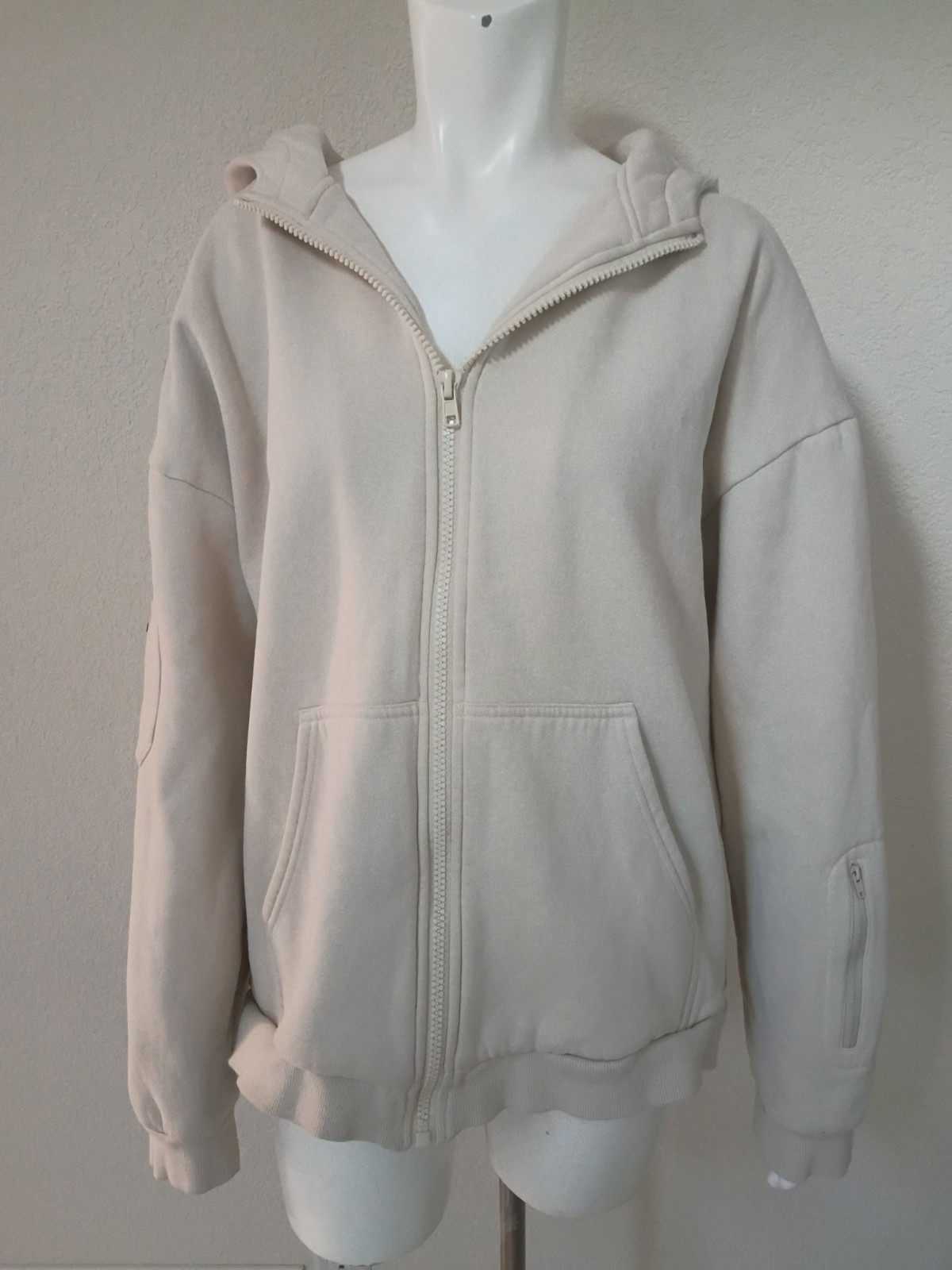 comfrt zip hoodie xl
