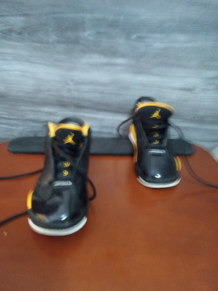 Zapatillas Jordan Big Kids Dub Zero,Negro/Taxi-Blanco talla 11C DV1359-017 2022 Foto 3 de 4