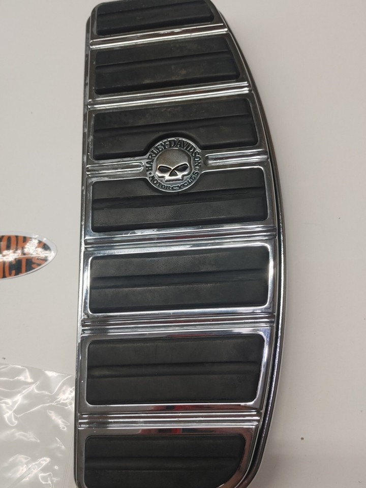 HARLEY DAVIDSON TAKE OFF Willie G Skull Rider Footboards And Inserts