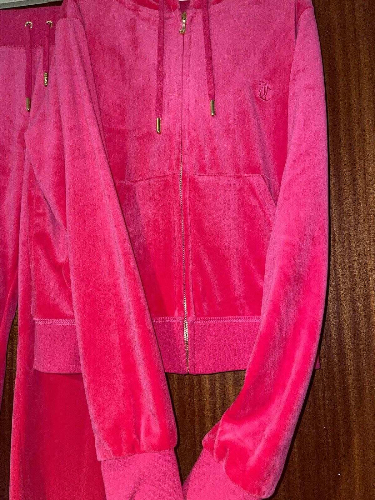 JUICY COUTURE Bright Pink Limited Edition Wide Le… - image 4
