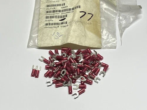 77 x AMP TE 35364 Crimp Terminal PIDG Spade Tongue 22-16AWG #6 Stud Red Lug