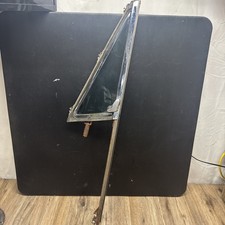 1968-1972 Chevy Gmc Ck 10-30 Wing Window Passenger Side Oem 1968-1972 Chevy Gmc Ck 10-30 Wing Window Passenger Side Oem