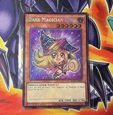 Konami Dark Magician Girl BLGG-EN003 Effect Holo 1st Ed ATK/2000 DEF/1700