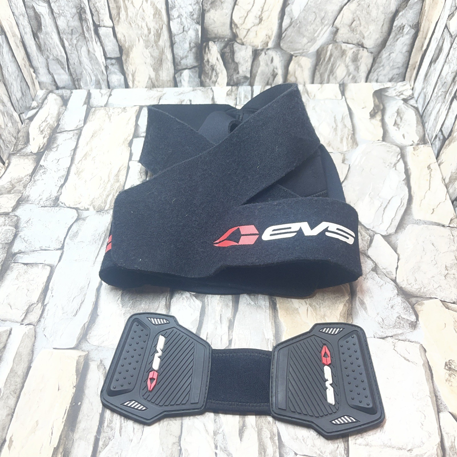 Sports shoulder brace compression injury support small/medium/large men / women