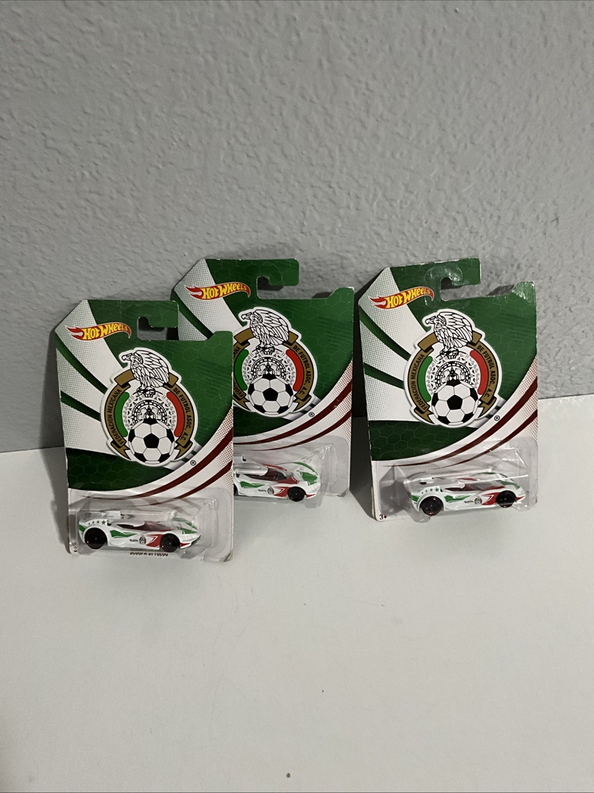 Hot Wheels Scoopa Di Fuego - Mexican Soccer Team 2014 Set Of 3 New