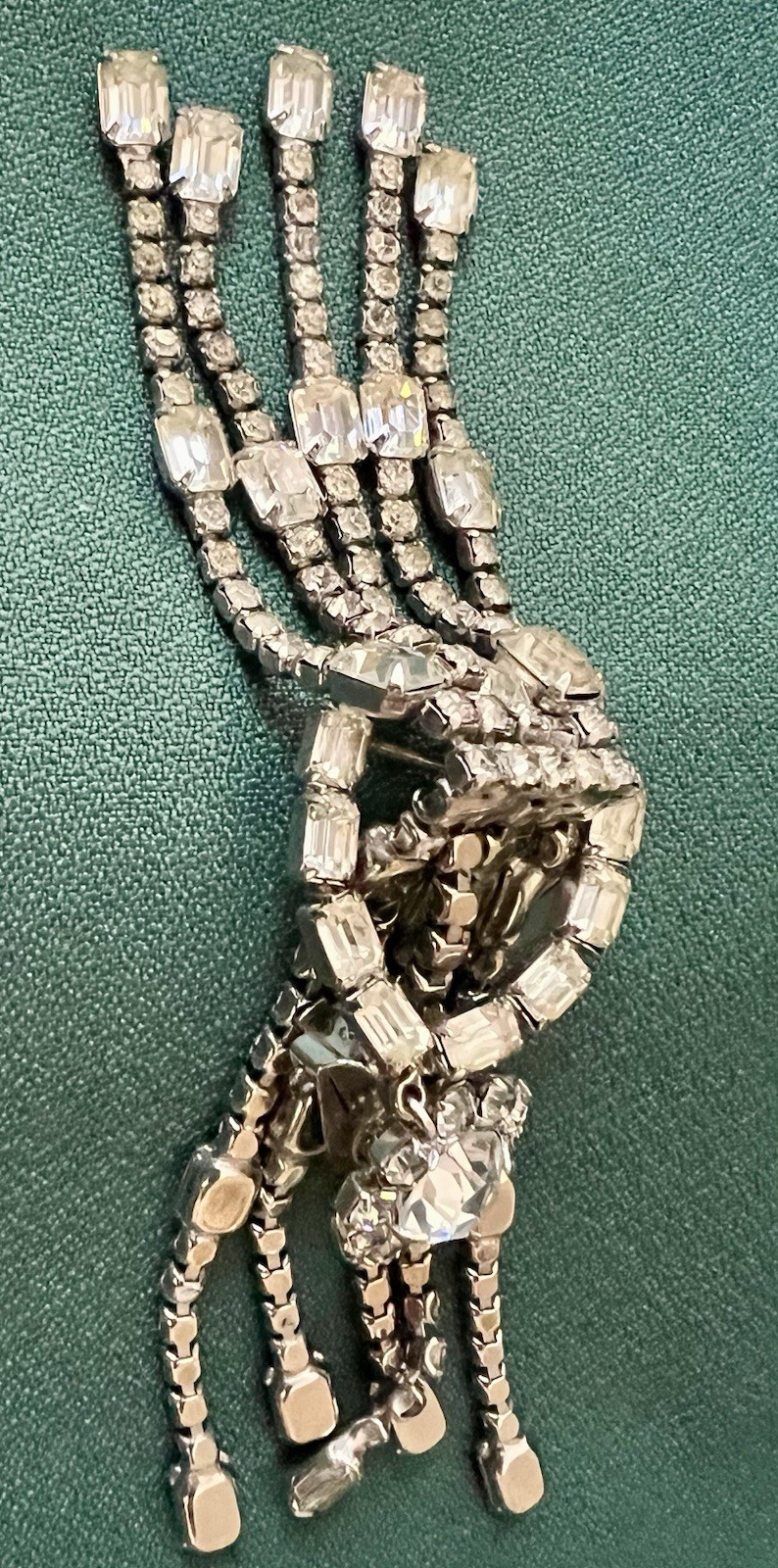 OUTSTANDING DRAMATIC VINTAGE RHINESTONE CLIP ON C… - image 5