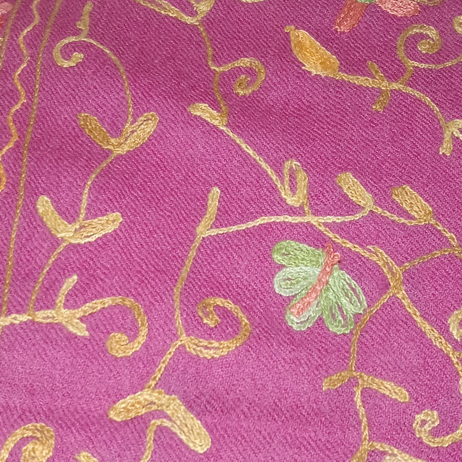 Mauve embroidered wool rectangular scarf fringed … - image 12