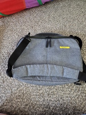  INCASE - Reform Tensaerlite Brief Laptop Case, Grey, 15'' Macbook