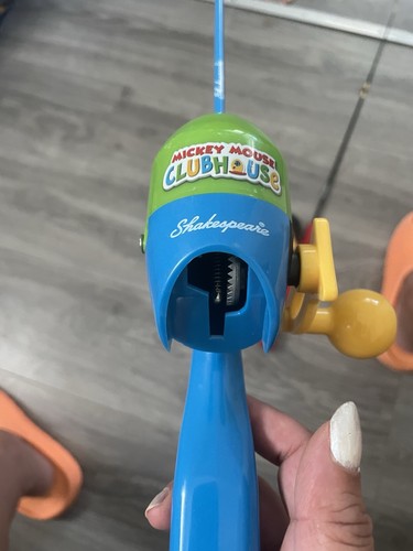 Vintage DISNEY'S Mickey Mouse Club" Kids Fishing Rod & Reel by SHAKESPEARE - Picture 3 of 9