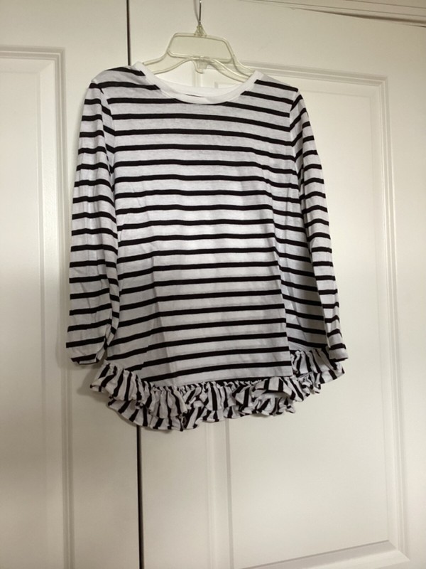 Kate Spade 3/4 sleeve black and white striped top t-shirt size s ruffle hem soft