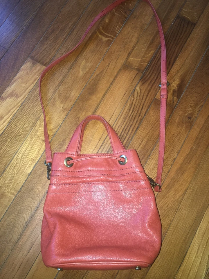 ORYANY Anthropologie Bandolera de Cuero Naranja Bolso Cubo Cartera con Borla con Cordón Foto 2 de 4