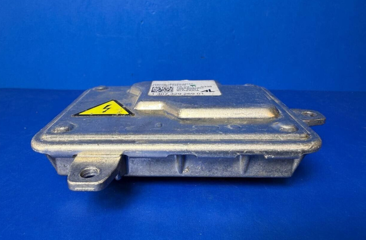 14 - 17 MERCEDES CLA250 GLA250 XENON HEADLIGHT BALLAST MODULE 130732926901 OEM
