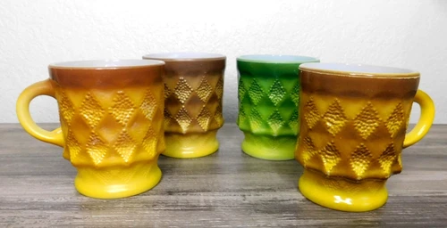 Vintage Fire King KIMBERLY Mugs Lot of 4 ~ MCM Fire King Mugs ~ Retro Kitchen☕️