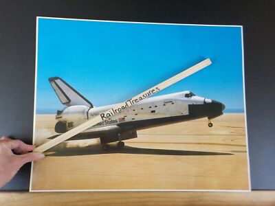 Poster Nasa Space Collection Lot of 2 Orbiter Discovery Columbia