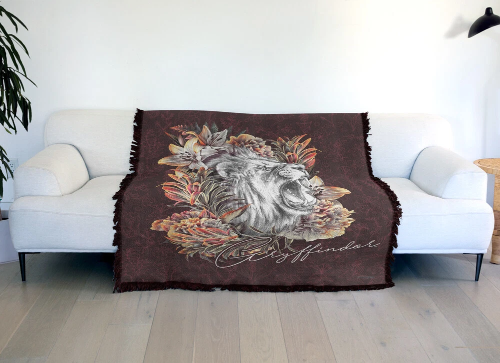 Harry Potter Blanket, 50"x60" Floral Lines Gryffindor Woven Blend Throw