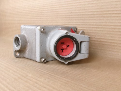 APPLETON EFSB175-2023M 125VAC 20 AMP RECEPTACLE ASSEMBLY AK - Picture 3 of 3