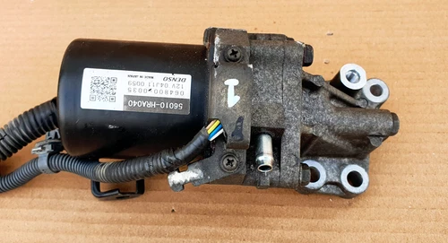 Lexus LS600H 2007 2008 Automatic Transmission Oil pump motor Oem 56010-HRA040 - Picture 4 of 11
