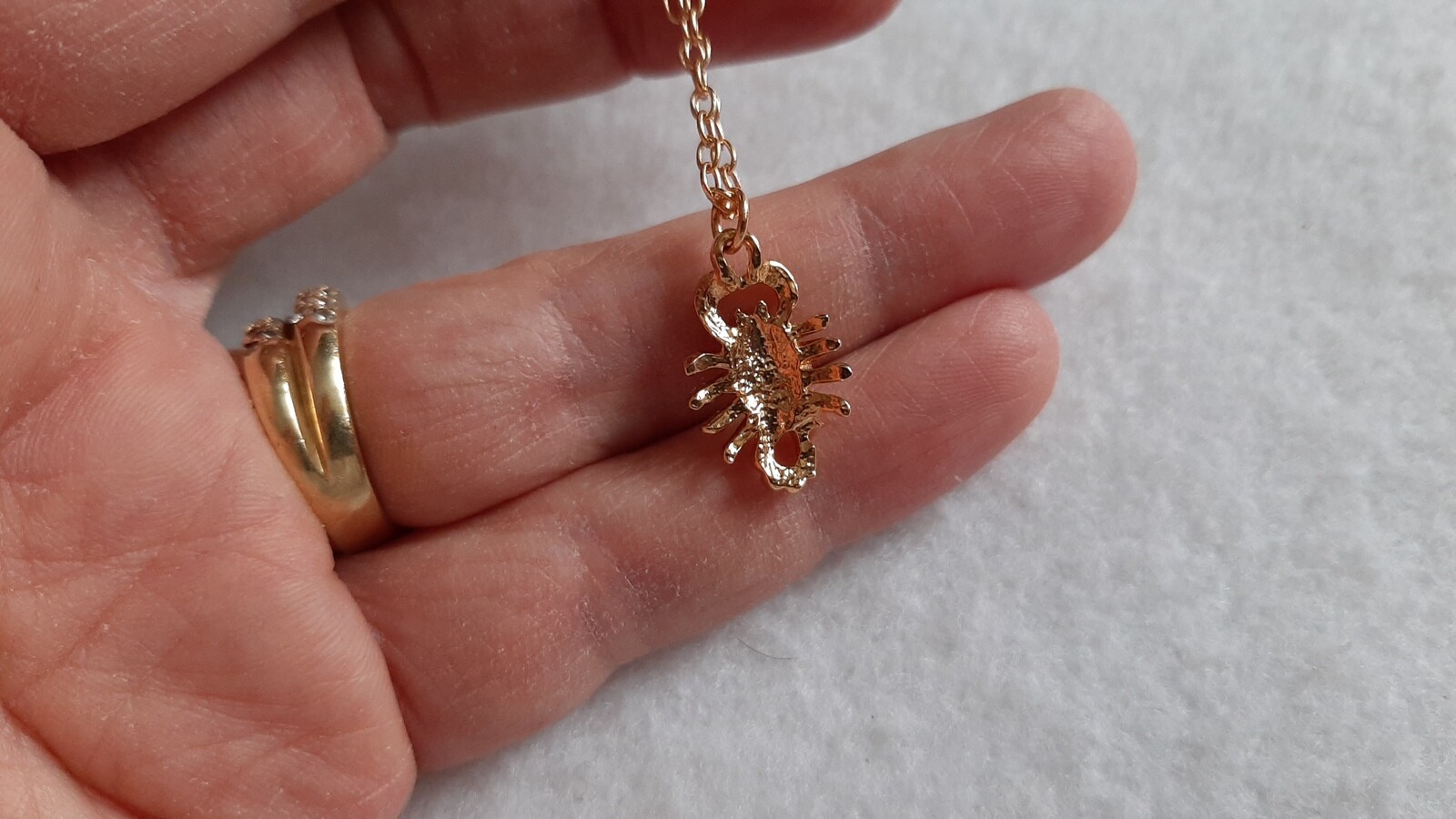 18KGP CRYSTAL SCORPIAN SCORPIO ZODIAC Necklace 16" or 18" Length Czech Made