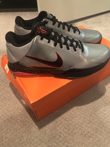 kobe bryant shoes grey