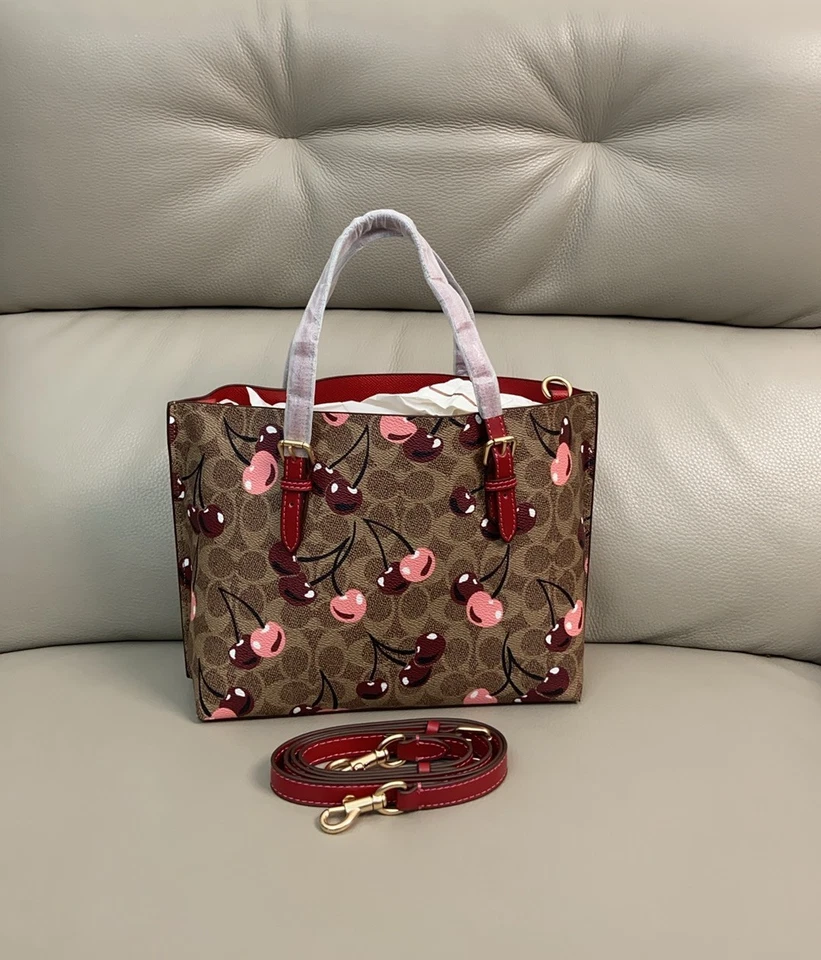 Bolso de Mano Mollie 25 en Lona Signature con Estampado de Cereza CZ772 Foto 2 de 4