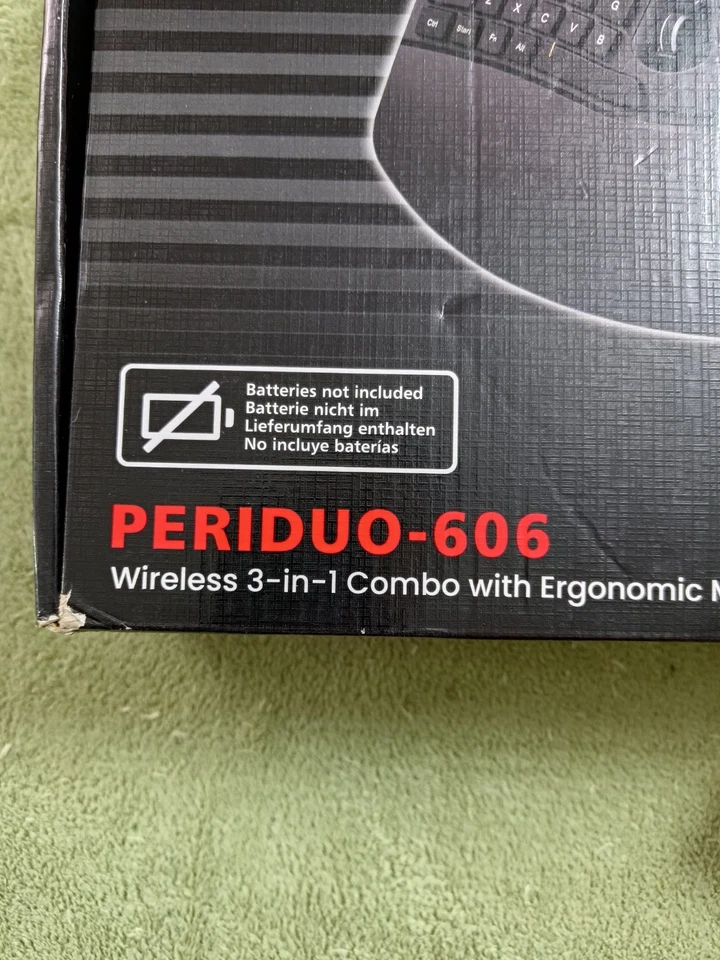 Perixx PERIDUO-606 Wireless 3-in-1 Ergonomic Mini Keyboard Vertical Mouse Combo - Image 3 of 4