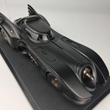 Rare Hot Wheels Limited 1/18 Batmobile Batman Returns on Stand Read 2000