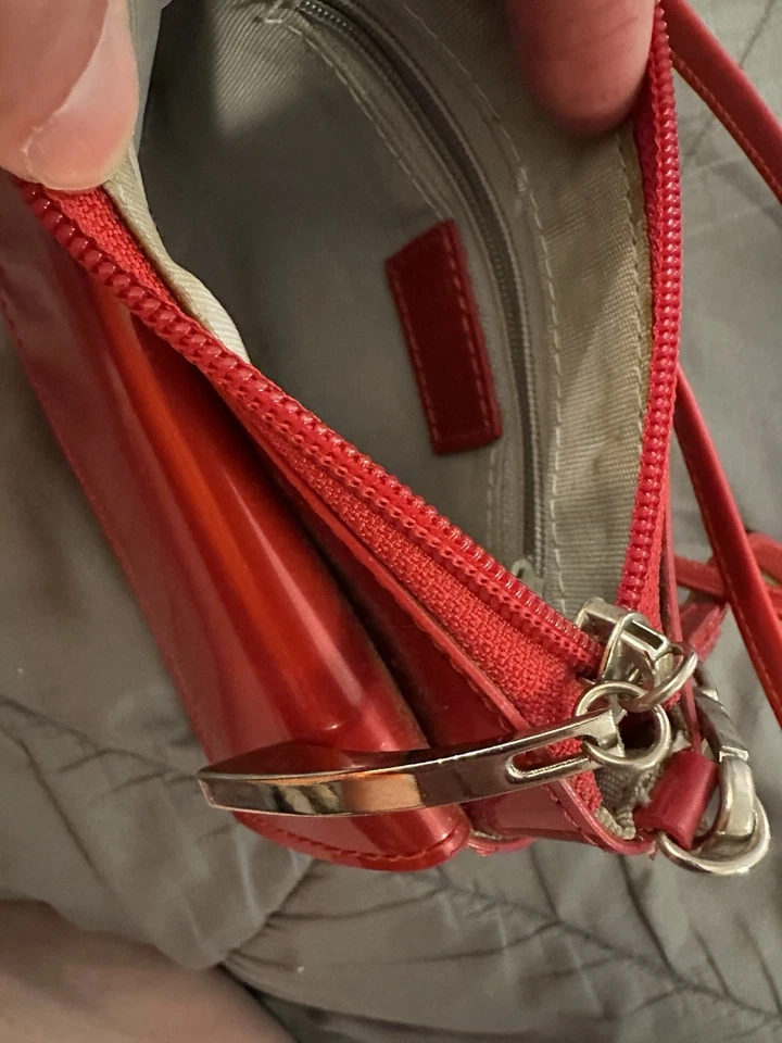 "Mini bolso sin asas vintage Beijo rojo brillante bandolera de hombro 6"" X 4,5""" Foto 3 de 4