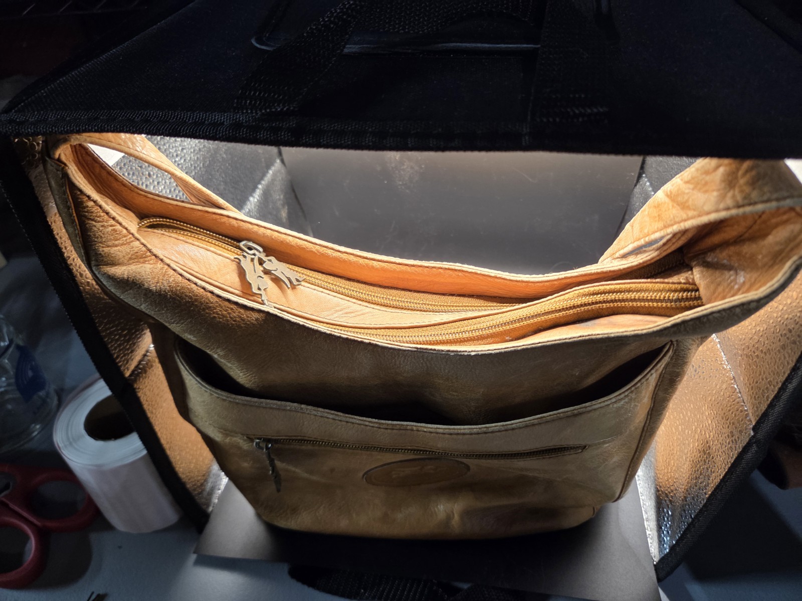 American Angel 6085 Soft Camel Brown Leather Bucket Purse Bag Colombia 90s RARE image 6