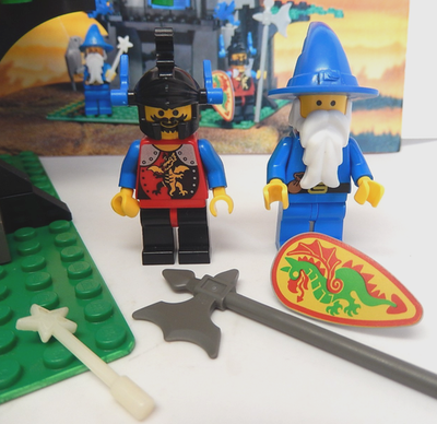 海月様セット Lego 6048 Majisto's Magical Workshop Castle Dragon Knights 100