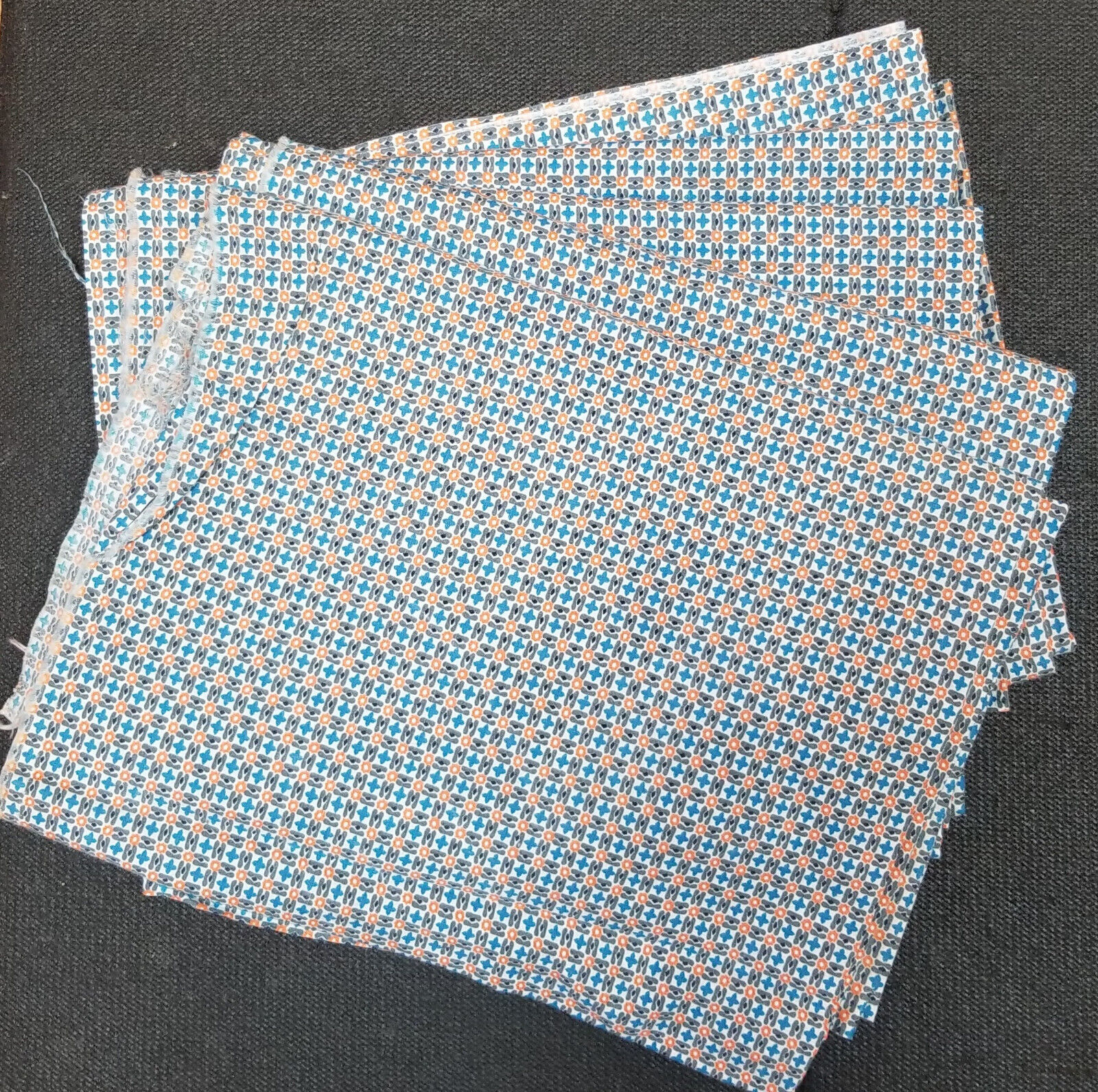 Foto 1 di 2