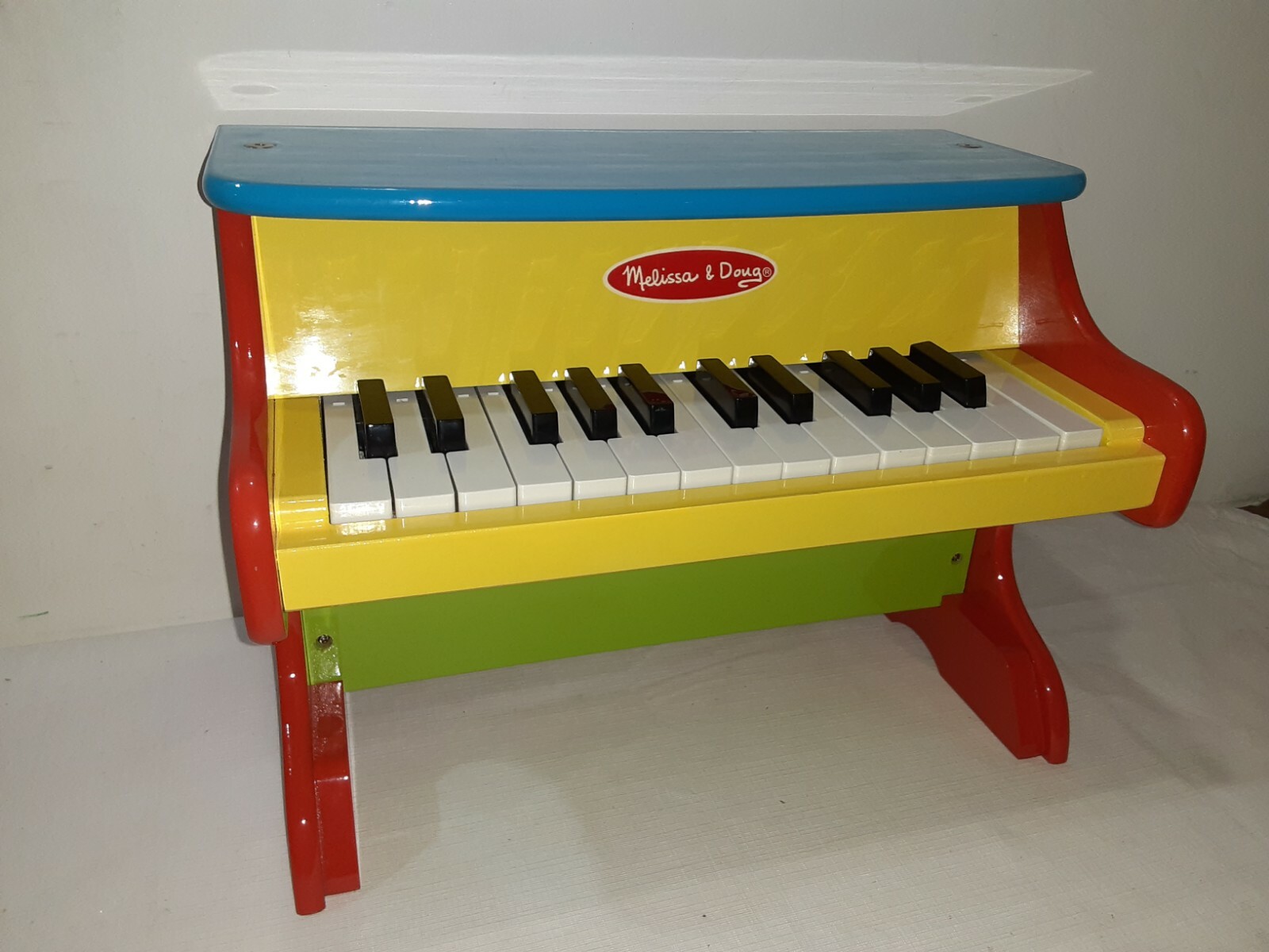 melissa and doug play piano