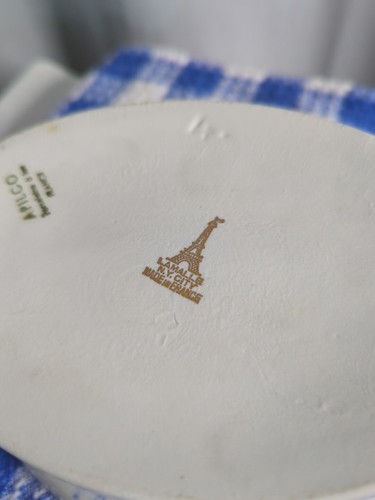 Apilco France Covered Casserole Oval Bakeware with Cover #4 - Blue Flowers - Picture 7 of 11