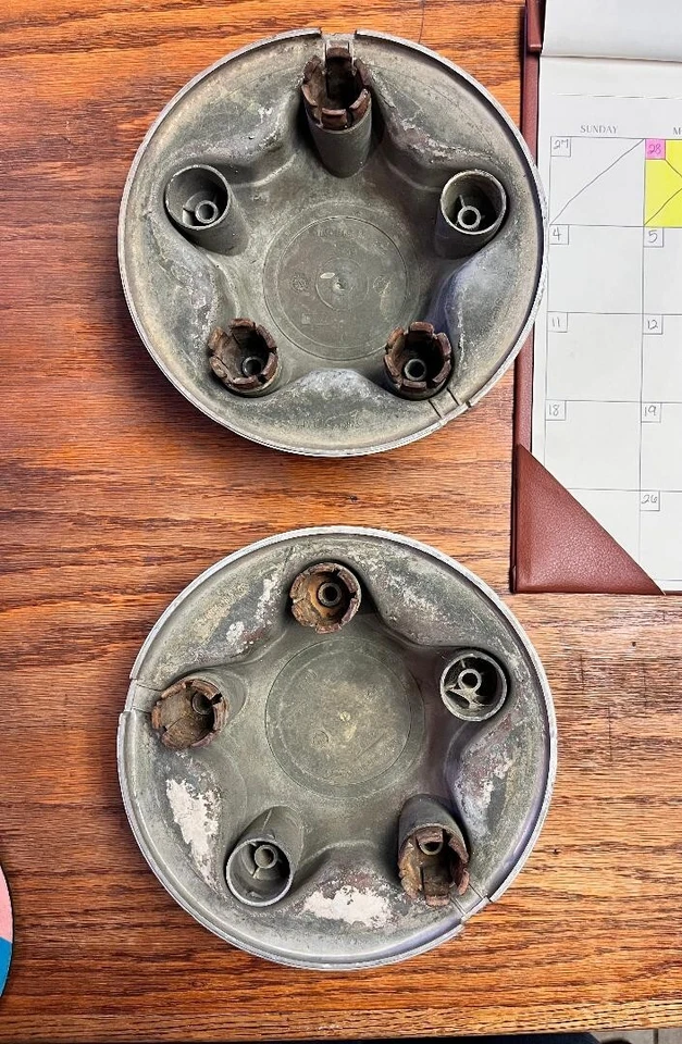 Ford F150 Expedition 1998 juego de tapas centrales 2 tapacubos cromados Foto 2 de 3