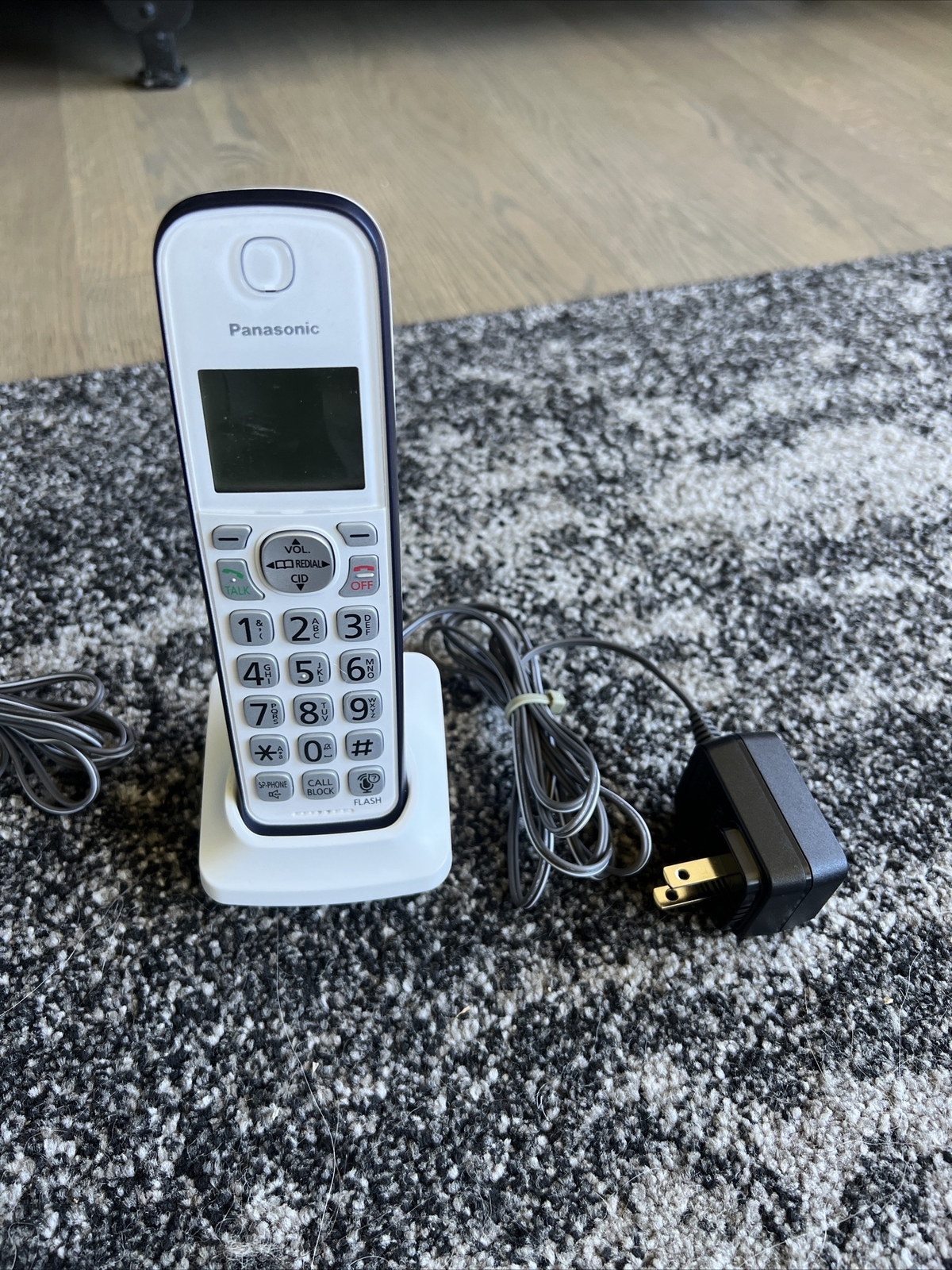 2 Panasonic KXTGDA51 (White) Handset Phone With Charger Base & Batteries eBay