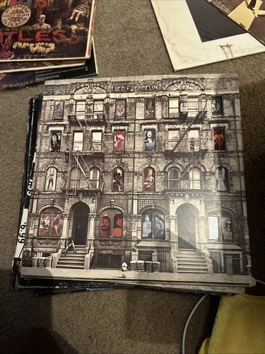 Led Zeppelin Physical Graffiti Vinyl 12" 33RPM Rock Swan Song 1975 SS 2-200