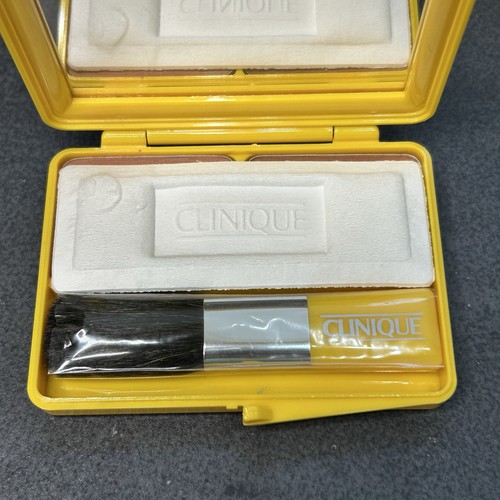 NUEVO Clinique Sun Bronze Doble Polvo Prensado Sin Aceite Compacto con Cepillo RETIRADO - Imagen 4 de 9