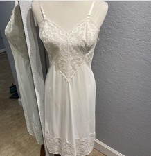 Vintage Vanity Fair White Lingerie Nightgown Lace Dress Size 34 or S/M