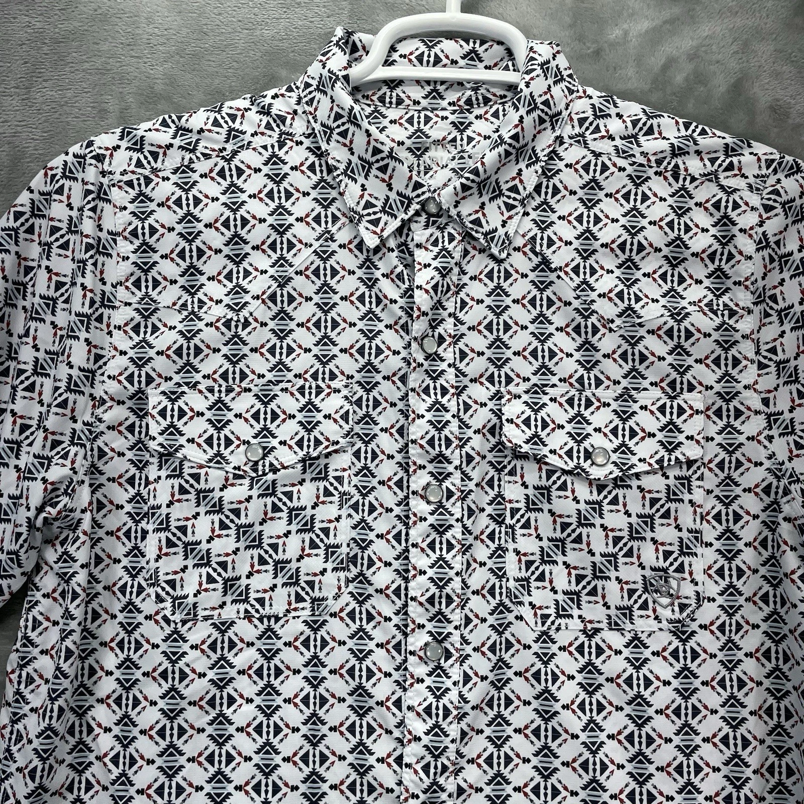 Ariat Shirt mens Small AriatTek performance western aztec VentTEK pearl snap