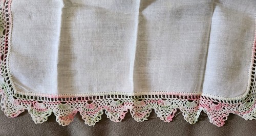 Vintage Pink, Green & White Crocheted/Natted Scalloped Edge Handkerchief - Picture 7 of 7