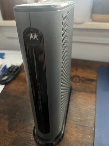Motorola MB8611 DOCSIS 3.1 Cable Modem 2.5Gbps Good working order