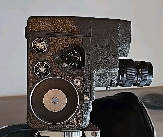 Vintage 1950s Arco 8 8mm Movie Camera Made In Japan. Untested