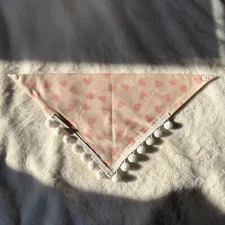 NWT Loic by Design Heart Pattern Dog Bandana with White Pom Pom Trim, Pink, M