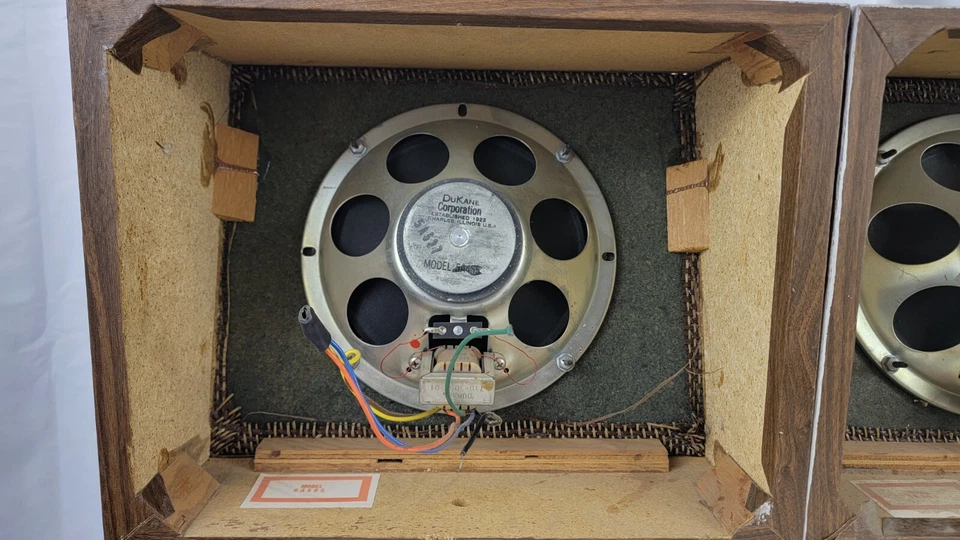 复古 Dukane 8 英寸壁式扬声器 5A527 & 13.5 英寸 x 10.75 英寸木柜 6A495 - 可正常工作!!! — 第 3/4 张图片